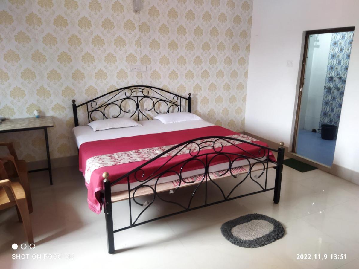 Hotel Well Inn Puri Bagian luar foto