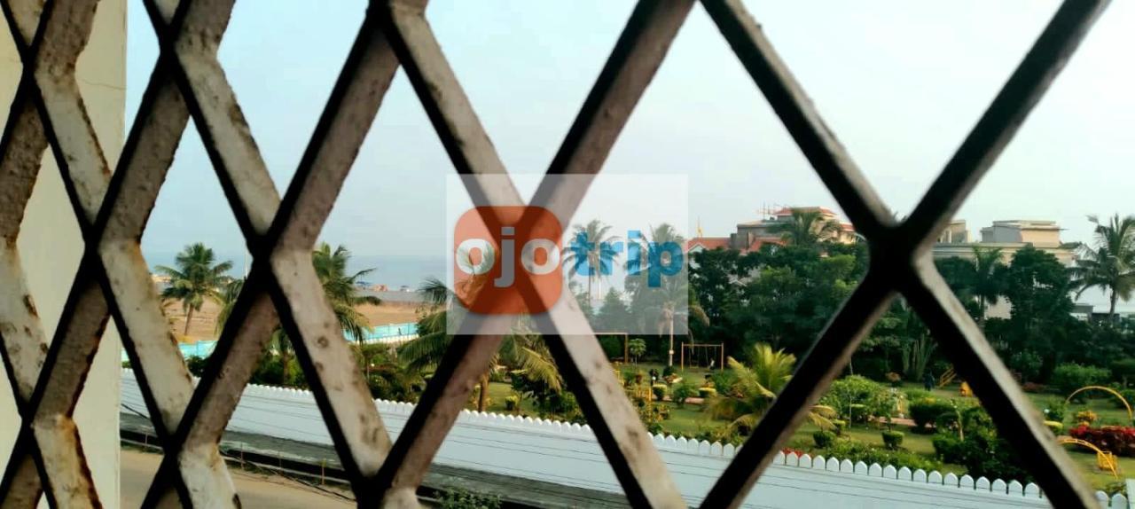 Hotel Well Inn Puri Bagian luar foto